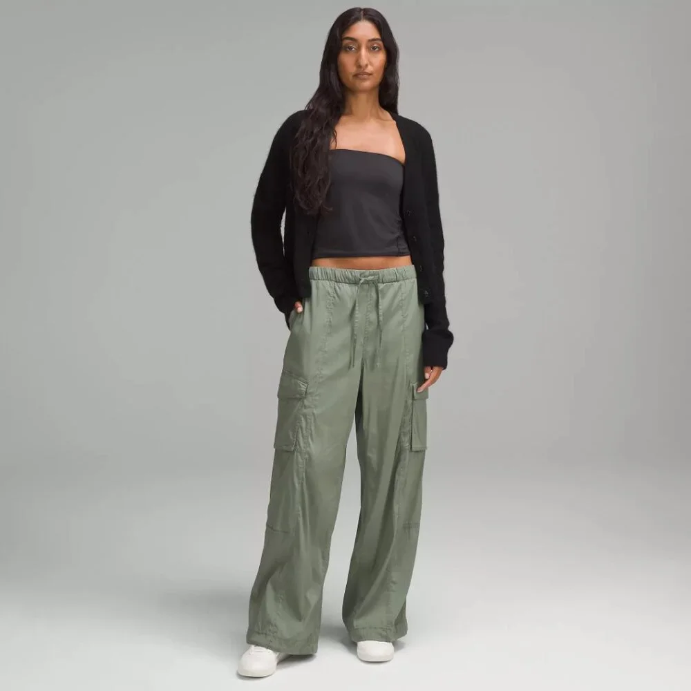 lululemon Grey Eucalyptus Lightweight Adjustable Mid-Rise Cargo Pant size XS - Picture 3 of 16